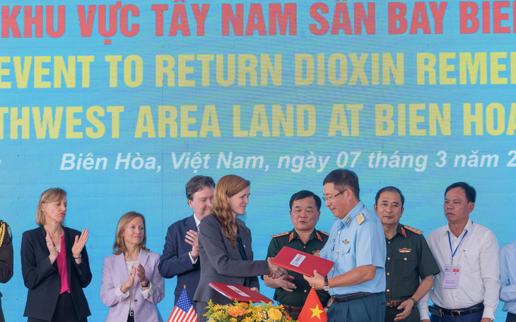 Mỹ tài trợ thêm 73 triệu USD xử lý dioxin tại sân bay Biên Hòa