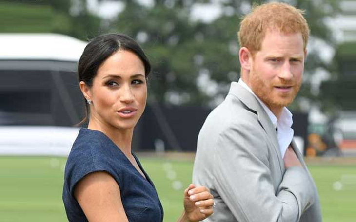 Bị đuổi khỏi nước Anh, Harry và Meghan phản ứng ra sao?