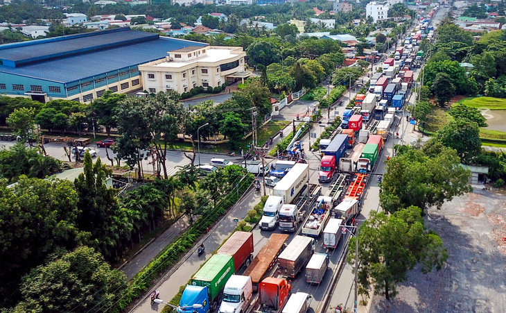 Đường liên cảng ở TP.HCM: Dùng ngân sách đầu tư thuận lợi hơn BOT