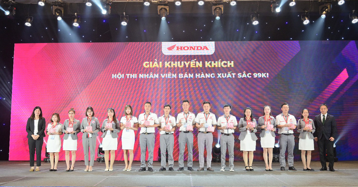 Honda Việt Nam vinh danh ‘Nhân viên bán hàng xuất sắc 99Ki’ - Ảnh 1.