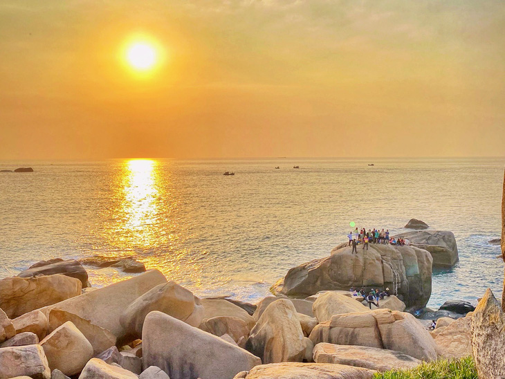 Cung đường ven biển Bắc Khánh Hòa nối những điểm du lịch hoang sơ tuyệt đẹp - Ảnh 11.
