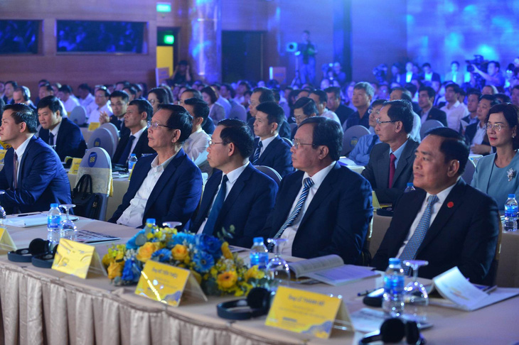 Quảng Ninh vẫn dẫn đầu chất lượng điều hành kinh tế cấp tỉnh, Hà Nội và TP.HCM tụt hạng - Ảnh 4.