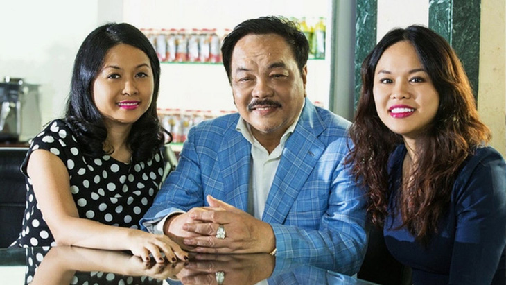 Ông Trần Quí Thanh và hai con gái