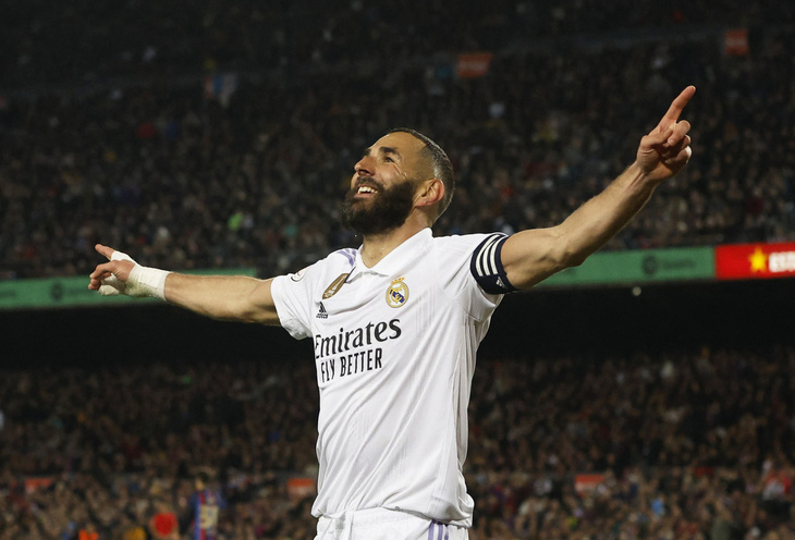 Karim Benzema sẽ là thủ lĩnh hàng công Real Madrid - Ảnh: REUTERS