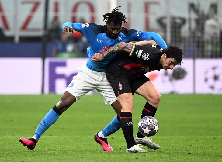 Napoli vẫn có cơ hội lội ngược dòng ở trận lượt về - Ảnh: REUTERS