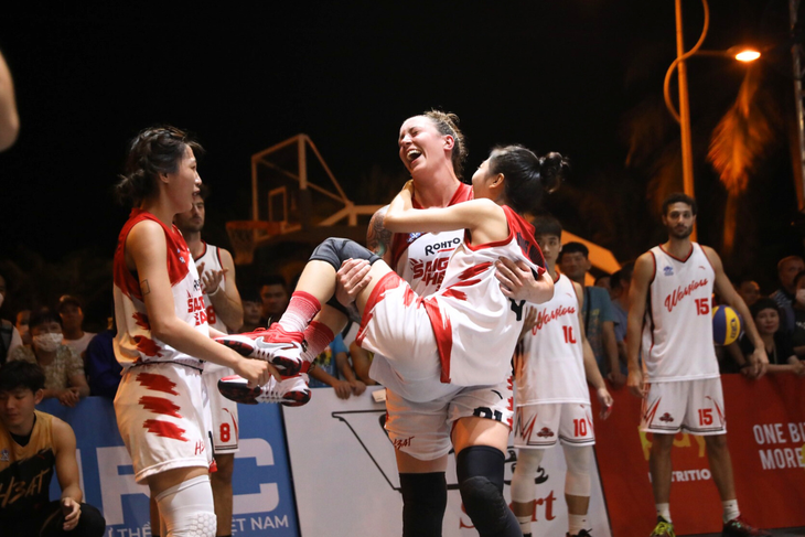 Nhà vô địch VBA Marena Whittle đăng quang bóng rổ nữ FIBA châu Á - Ảnh 3.
