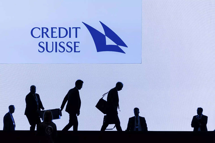 Credit Suisse: Văn hóa làm liều và tư bản thân hữu
