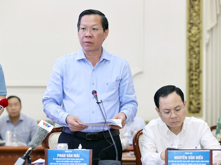 Chủ tịch UBND TP.HCM Phan Văn Mãi thừa nhận có tình trạng một bộ phận cán bộ, công chức sợ trách nhiệm, sợ sai - Ảnh: VGP
