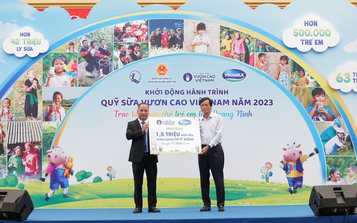 Khởi động chương trình Vươn cao Việt Nam 2023: 1,5 triệu ly sữa chăm sóc trẻ khó khăn - Ảnh 3.