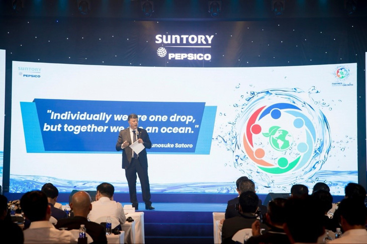 Ông Jahanzeb Khan - Tổng giám đốc Suntory PepsiCo chia sẻ về định hướng phát triển bền vững 
