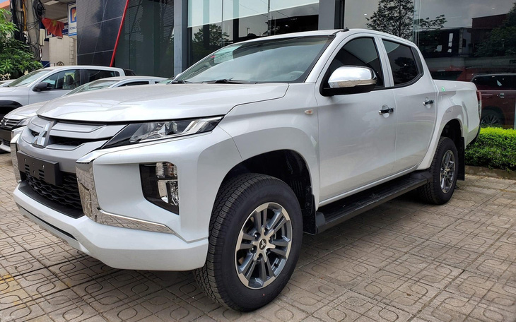 Mitsubishi Triton giảm giá hơn 80 triệu đồng, giá khởi điểm rẻ nhất phân khúc