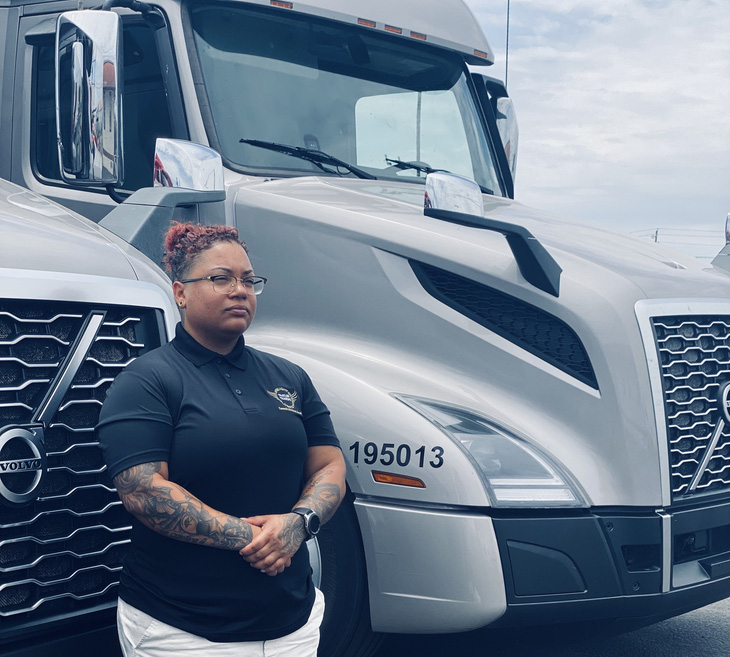 Nữ tài xế xe tải tự kinh doanh, một năm sau kiếm được hàng chục tỉ đồng - Ảnh 3.