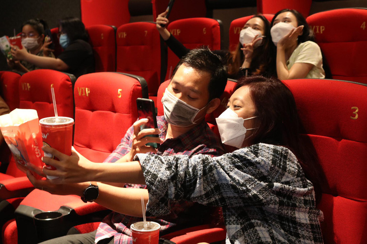 Dù đông hay vắng, rạp vẫn cần những khán giả thực thụ đến để xem phim, thay vì những hàng ghế trống đã được bán - Ảnh: HOÀNG AN