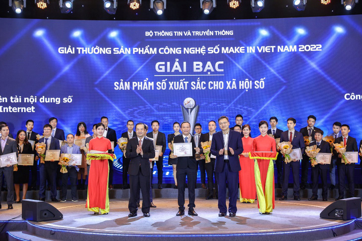 VieON vinh dự nhận giải bạc hạng mục giải thưởng sản phẩm số cho xã hội số tại giải thưởng Make in Viet Nam 2022