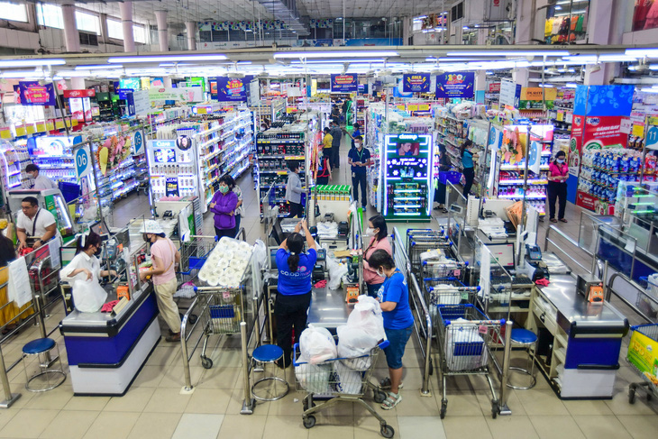 Hộp quà khổng lồ Coopmart bất ngờ xuất hiện tại Đà Nẵng  Tuổi Trẻ Online