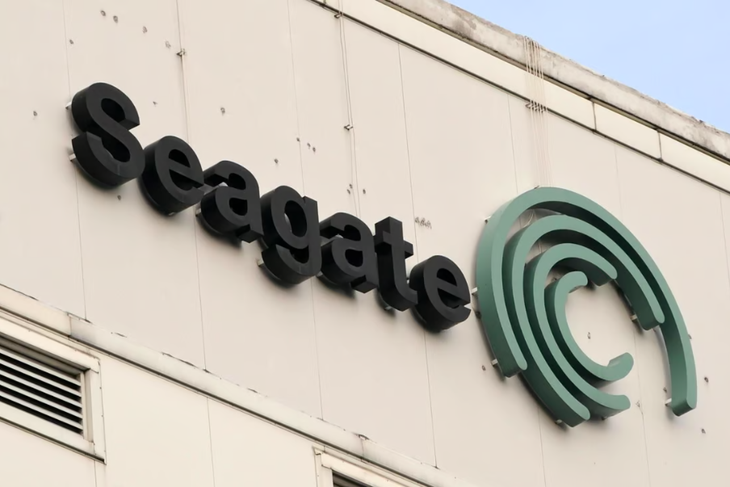 Seagate bị phạt 300 triệu USD vì bán hàng cho Huawei - Ảnh 1.
