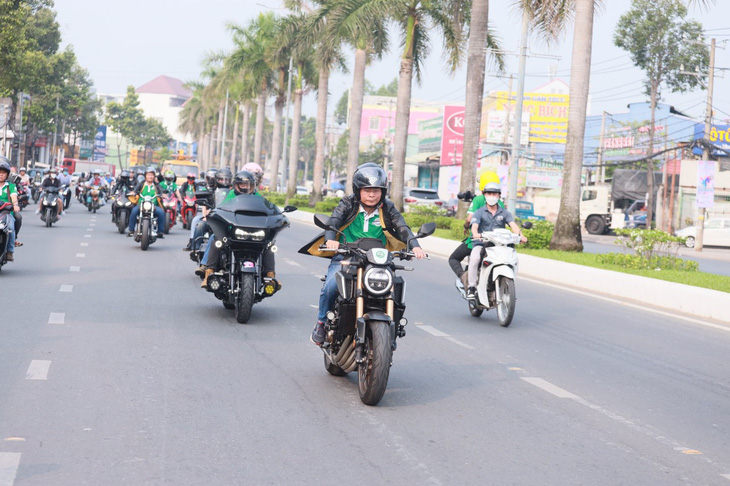 Đoàn motor diễu hành từ các tuyến đường trung tâm thành phố đến Phòng khám MSG Thốt Nốt- Ảnh: BV cung cấp 