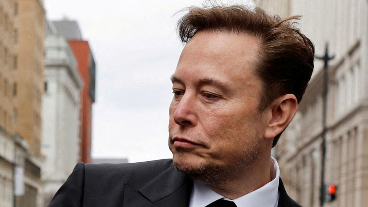 Elon Musk lại muốn giảm giá xe Tesla, nhà đầu tư mất ăn mất ngủ - Ảnh 1.
