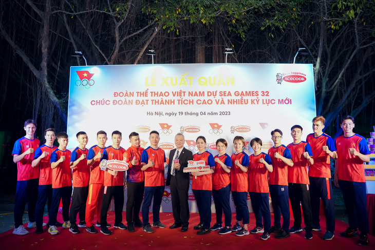 Acecook Việt Nam đồng hành cùng đoàn thể thao Việt Nam Sea Games 32 - Ảnh: Đ.H.