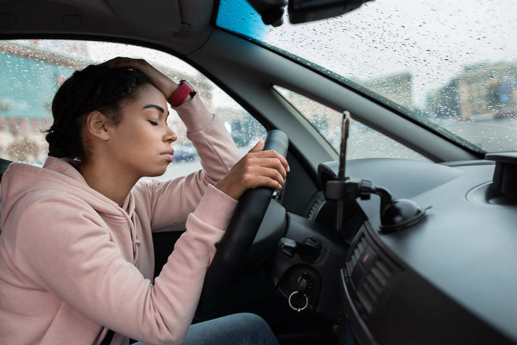 Nhiều phụ nữ lái xe khó chịu khi nửa kia ngồi bên cạnh - Ảnh 2.