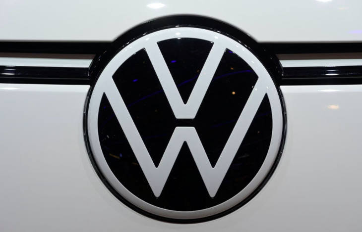 Canada: Nhà máy pin xe điện của Volkswagen sẽ tạo ra 200 tỉ CAD - Ảnh 1.