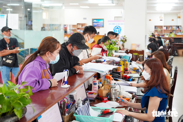Hiện có tới trên 95% dân số Việt Nam có thẻ bảo hiểm y tế - Ảnh: HỮU HẠNH