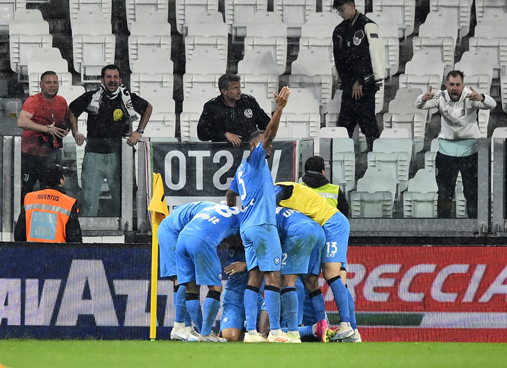 Thắng Juve, Napoli sắp vô địch lần đầu tiên kể từ thời Maradona - Ảnh 3.