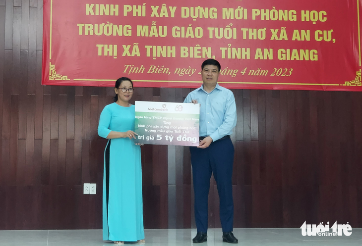 Phó chủ tịch nước Võ Thị Ánh Xuân vận động 5 tỉ đồng xây trường - Ảnh 1.