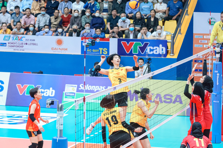 Thanh Thúy xuất sắc, bóng chuyền nữ Việt Nam ra quân ấn tượng giải châu Á - Ảnh 1.