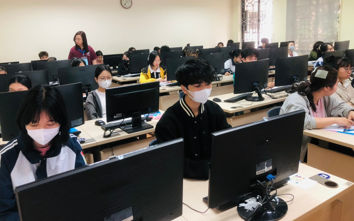 Đại học Quốc gia Hà Nội bác bỏ dư luận 