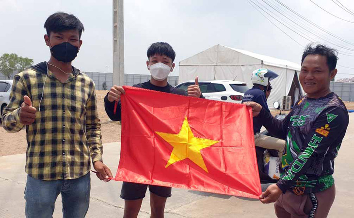 CĐV Việt Nam đau đầu tìm vé xem U22 Việt Nam thi đấu SEA Games 32 - Ảnh 1.