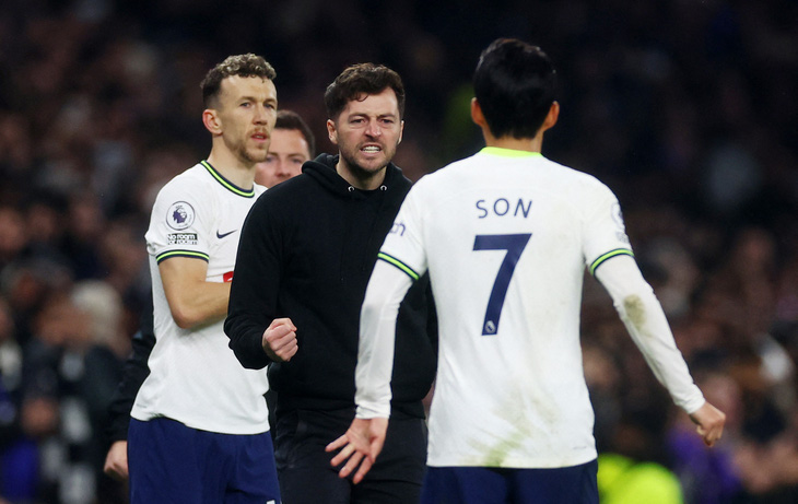 HLV tạm quyền Ryan Mason giúp Tottenham cầm chân Man Utd - Ảnh 1.
