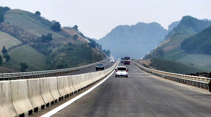 Xe con, xe tải dưới 10 tấn được đi cao tốc Mai Sơn - quốc lộ 45 từ trưa nay 28-4 - Ảnh 1.