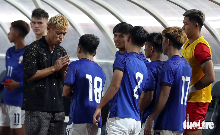 Cảm xúc của HLV Keisuke Honda khi U22 Campuchia thắng đậm Timor Leste - Ảnh 10.