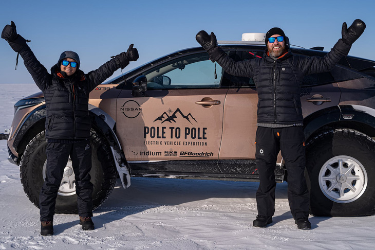 Xe điện Nissan Ariya đi vòng quanh thế giới từ Bắc Cực tới Nam Cực: Hành trình khắc nghiệt - Ảnh 2.