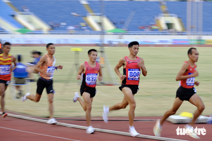 Nhà vô địch 5.000m, 10.000m SEA Games 31 Nguyễn Văn Lai (808) không tham dự SEA Games 32 - Ảnh: NAM TRẦN
