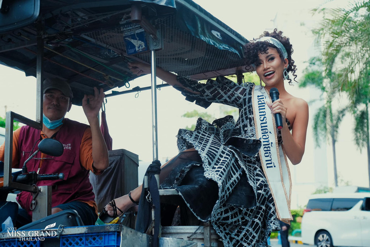 Dàn hậu Miss Grand Thailand tiếp tục hóa chiến thần làm lố - Ảnh 2.