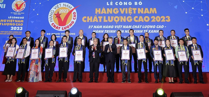 Lễ công bố thương hiệu đạt chứng nhận Hàng Việt Nam chất lượng cao, ngày 14-3-2023, Rinnai Việt Nam giữ vững danh hiệu năm thứ 23 liên tiếp