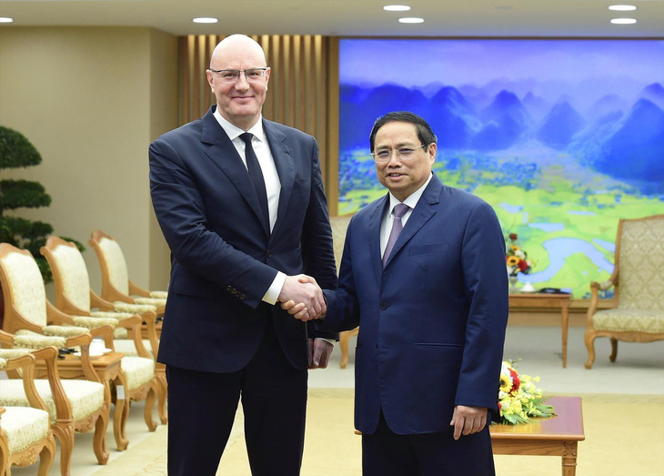 Thủ tướng Phạm Minh Chính nói Việt Nam chọn lẽ phải không chọn bên khi gặp phó thủ tướng Nga - Ảnh 1.