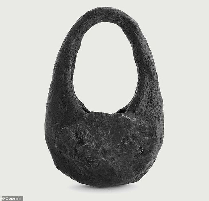 Nhà mốt Pháp ra mắt mẫu túi xách nữ làm từ thiên thạch 55.000 năm tuổi - Ảnh 4.