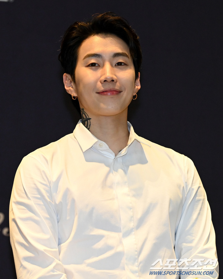 Dàn sao Hàn nô nức dự đám cưới Lee Seung Gi mà ngỡ như lễ trao giải - Ảnh 8.