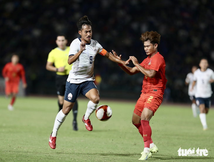 Campuchia đổi giờ thi đấu, bảng A bóng đá nam thêm gay cấn - Ảnh 3.