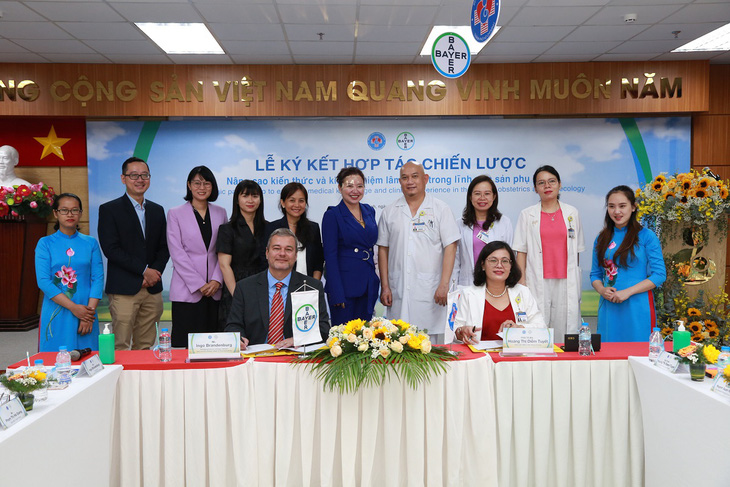 Bayer đồng hành Bệnh viện Hùng Vương chăm sóc và cải thiện sức khỏe phụ nữ - Ảnh 1.