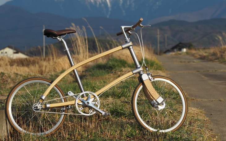 Xe đạp khung gỗ không cần giảm xóc vẫn đi mượt mà