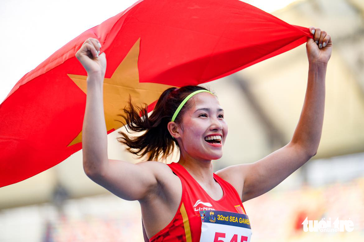 Nữ vận động viên Nguyễn Linh Na đã xuất sắc giành HCV nội dung 7 môn phối hợp - Ảnh: NAM TRẦN
