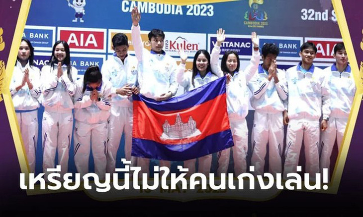 Tuyển cầu lông Campuchia giành vàng ở nội dung &quot;chặn&quot; Thái Lan, Việt Nam, Malaysia và Indonesia.
