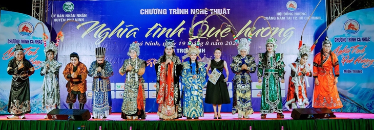 Chương trình của Hội đồng hương Quảng Nam vinh danh Hoài Linh, Trường Giang, Đàm Vĩnh Hưng - Ảnh 3.