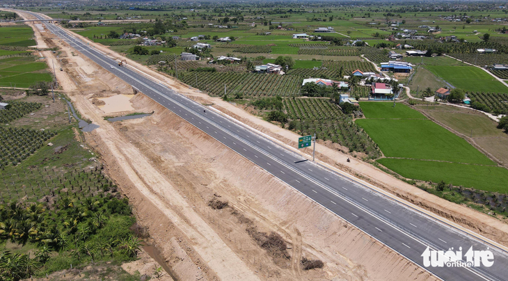 Cao tốc Vĩnh Hảo - Phan Thiết cho xe chạy từ 19-5 - Ảnh 4.