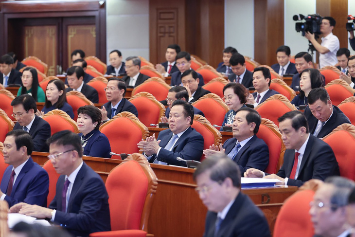 Trung ương thảo luận báo cáo kiểm điểm cá nhân của các ủy viên Bộ Chính trị, Ban Bí thư - Ảnh 1.