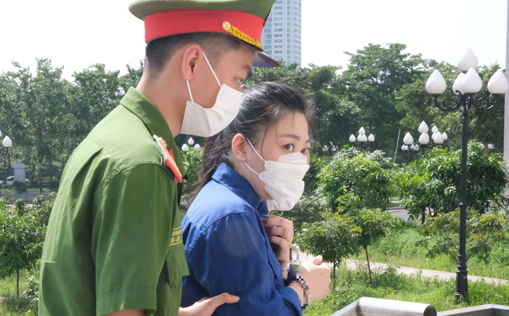 Bác kháng cáo của cựu đại úy Lê Thị Hiền, tuyên y án 7 năm tù - Ảnh 2.